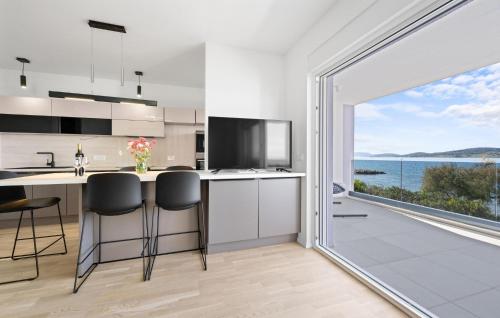 Gorgeous Apartment In Vodice With Wifi