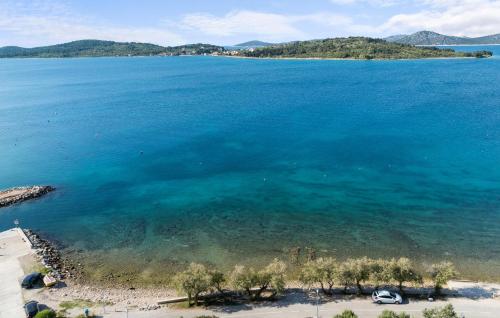 Cozy Apartment In Vodice With Wifi