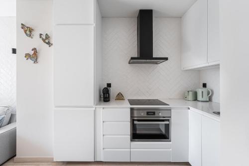 GuestReady - Quental Wallpaper near Marquês Square