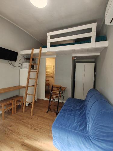 Двох'ярусне ліжко або двоярусні ліжка в номері La Casina Small Loft in Versilia