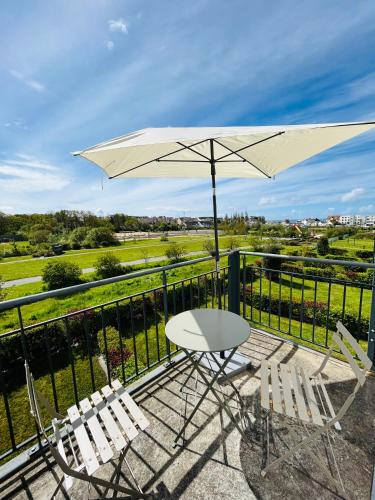 Appartement vue mer, terrasse parking et plage
