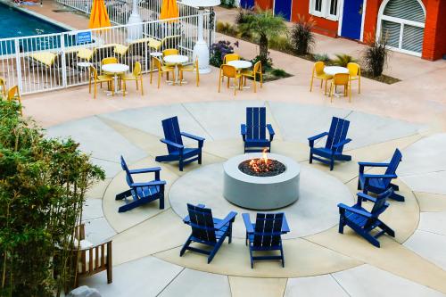 Hotel Del Sol Image