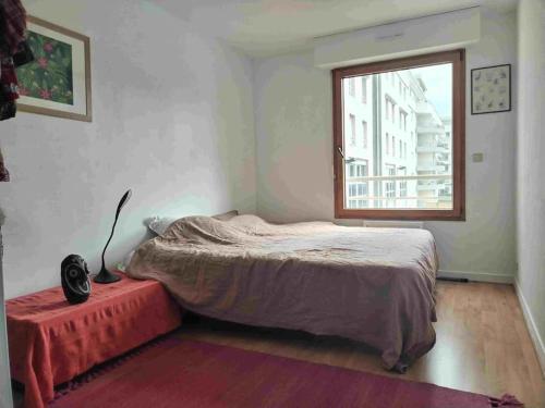 Photo de la galerie de l'établissement T2 lumineux meublé sur l'eau sans vis à vis, à Nantes