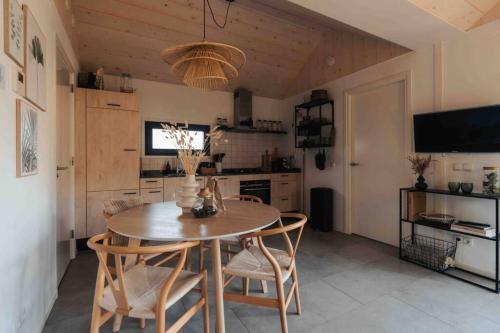 Dapur atau dapur kecil di Fika Tiny House