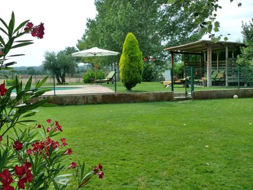 Κήπος έξω από το CAN PLANAS Rural