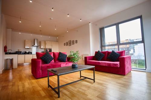 Gallery image of The Rose Quartz Suite in Manchester