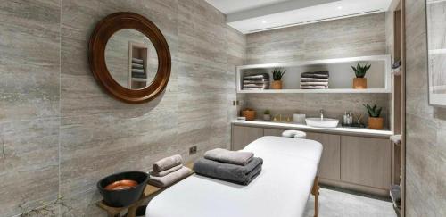 Spaa ja/või tervisekeskus majutusasutuses Luxury City Retreat - 1 Bed Fully Equipped
