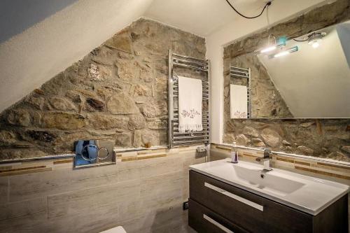 Koupelna v ubytování Old Noar Private Villa