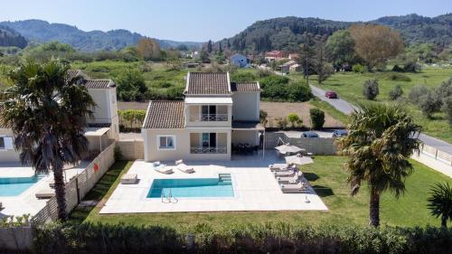 Πισίνα στο ή κοντά στο My Corfu Luxury Villa with private pool