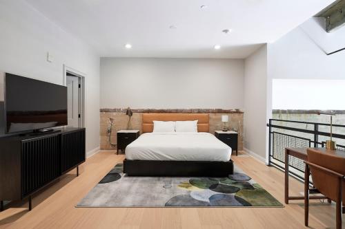 Riversuites At The Battery Image