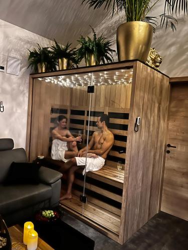 Hosté ubytování JUNGLE Wellness Apartment
