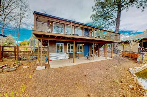 Gallery image of Lakeside Luxury in Lake of the Woods