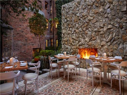 Four Seasons Hotel Casa Medina Bogota 레스토랑 또는 맛집