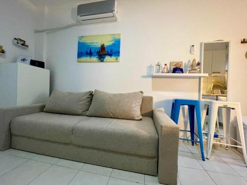 Η κουζίνα ή μικρή κουζίνα στο Sunny sea view Apartment- Geoponika - free parking