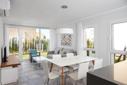 Cascade by ON Travel