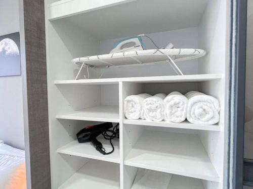 Fotografie z fotogalerie ubytování Cozy 3BR -2-8pax- 65 TV near MidValley-Pavilion 2 v Kuala Lumpur