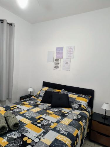 Postel nebo postele na pokoji v ubytování Apartamento em Condomínio fechado.