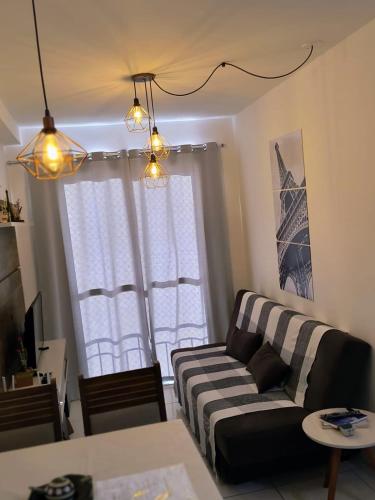 Posezení v ubytování Apartamento em Condomínio fechado.