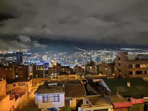 Γενική άποψη της πόλης Κίτo ή θέα της πόλης από  αυτό το bed & breakfast