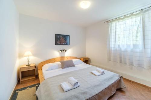 Holiday house with a parking space Sutivan, Brac - 23075
