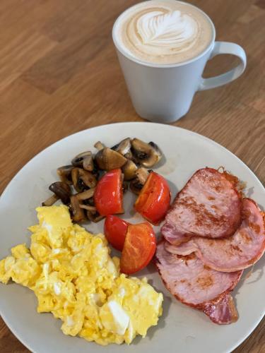 Morgenmad for gæster der bor på Bremer Bay B&B