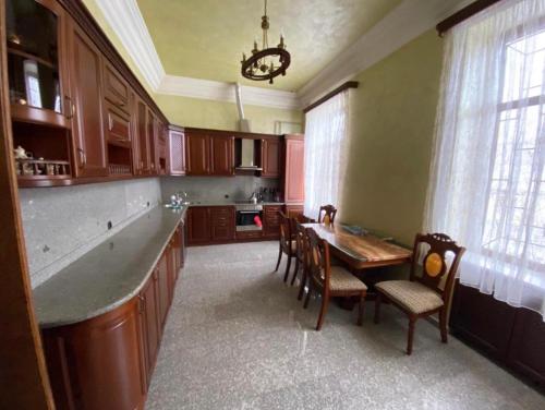 Kuchyň nebo kuchyňský kout v ubytování Eriks guest house