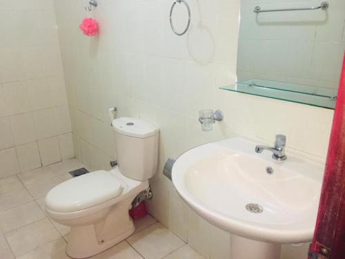 Ένα μπάνιο στο Wellawatte home inn