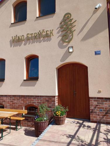 Sklep Víno Strýček
