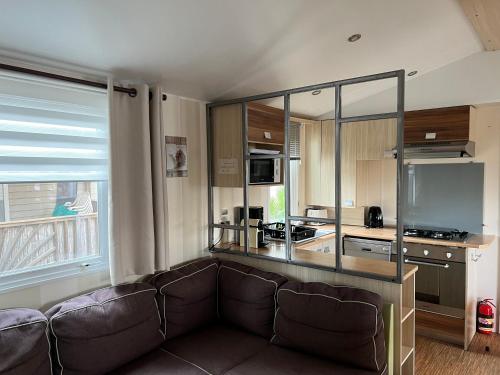 Η κουζίνα ή μικρή κουζίνα στο Mobilhome 6 CA36
