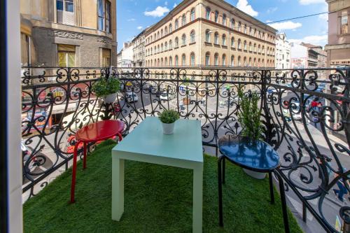 Balkón nebo terasa v ubytování A+ Central Apartments
