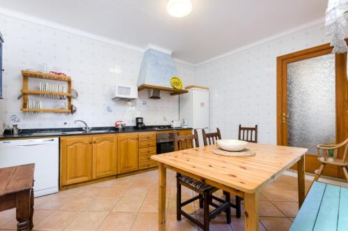 Una cocina o zona de cocina en Can Mora