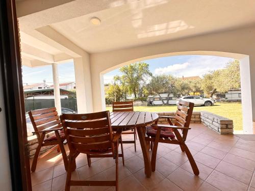 Fotografie z fotogalerie ubytování Coastal Family Escape in Turanj, Croatia v Turanji