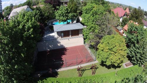 Gallery image of Hotel Villa Pax in Balatonalmádi