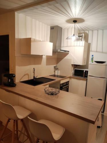 Appartement studio cosy centre avec place de parking