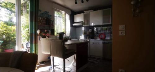 Η κουζίνα ή μικρή κουζίνα στο Nice room,45 minutes away from Paris