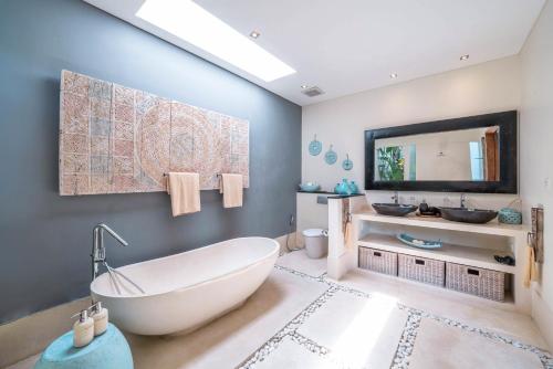 Villa Sawah – 3bd in Seminyak Center