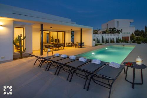 Villa Aquiles by Abahana Villas