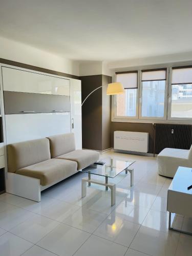 Studio proche centre FARN4