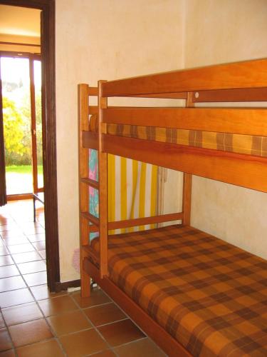 Photo de la galerie de l'établissement Studio dans grande maison provençale vue mer, à Sausset-les-Pins