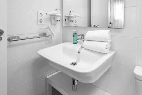 Ένα μπάνιο στο Apartamentos Isabella by Concept Flats