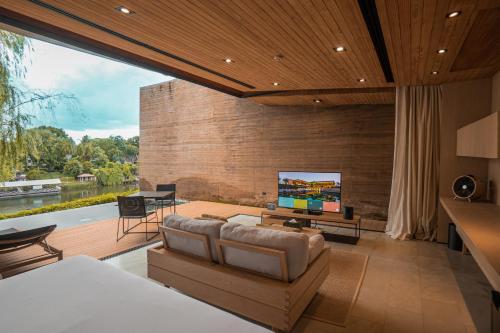 Ruang duduk di Tara Villa