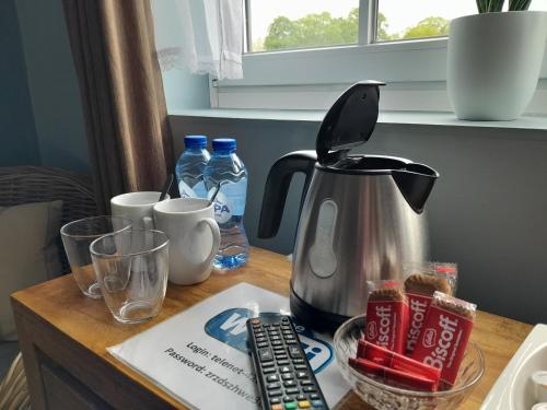 Utensilios para hacer té y café en Juliette's