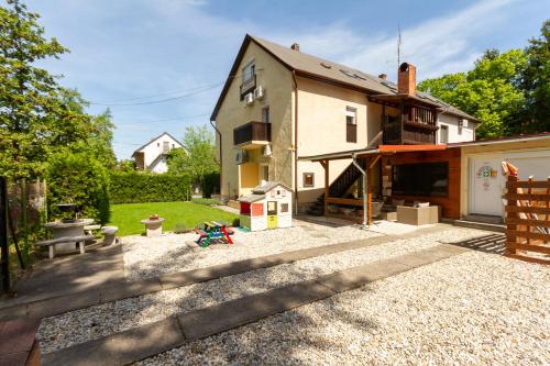 Kincső Vendégház Siófok by NeWave Apartments