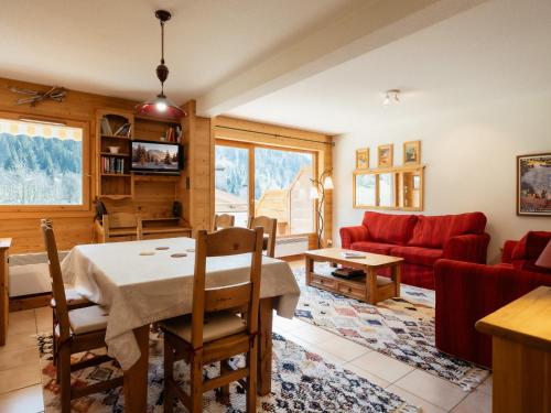 Appartement cosy 3*** à La Clusaz, 6 pers, terrasse, Wi-Fi, proche pistes ski et navettes - FR-1-304-288