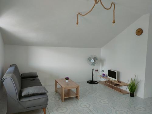 TV a/nebo společenská místnost v ubytování Apartament Timi