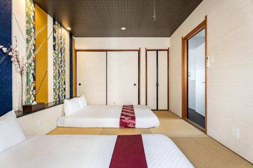 Great access to USJ and Dotonbori! Up to 8 people can stay NETFLIX