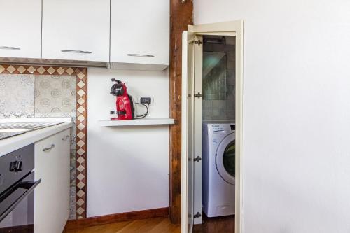 Cucina o angolo cottura di Exclusive Roth Apartments