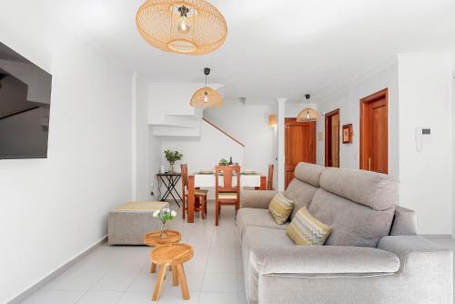 MEDANO4YOU Tropical Terrace Holiday Home
