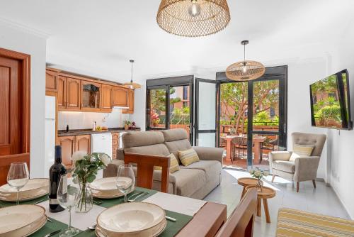 MEDANO4YOU Tropical Terrace Holiday Home