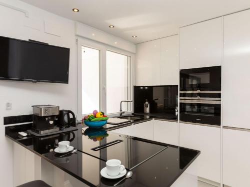 Apartment Calypso Azahar by Interhome